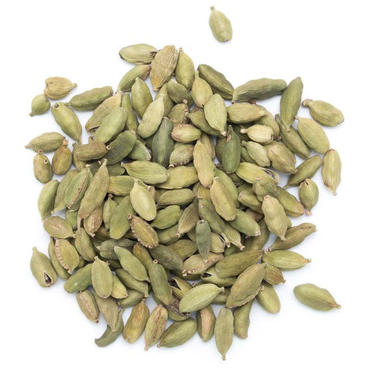 بذور الهيل الأخضر